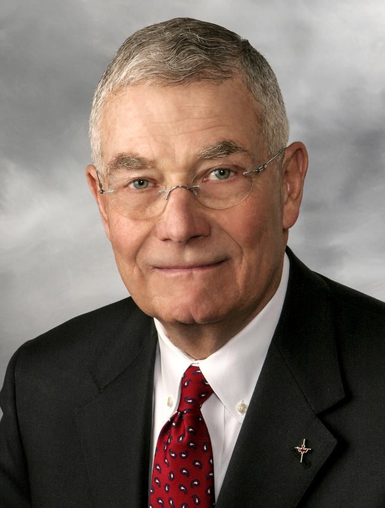 Lawrence Wyllie, former Lincoln-Way superintendent accused of mishandling district finances, dies — Frankfort Health news