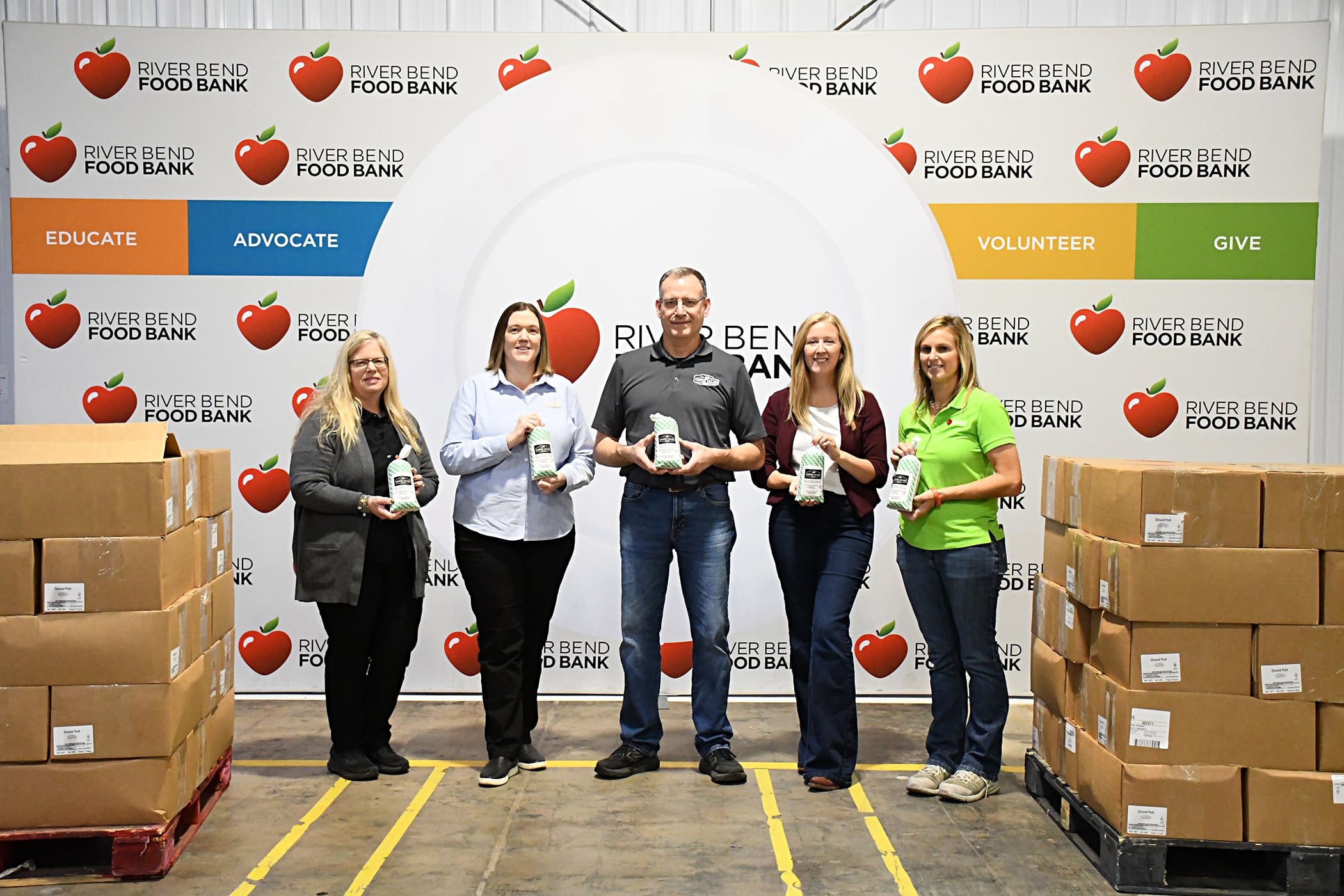 Food bank serving Lee, Whiteside counties receives pork donation — Frankfort Community news